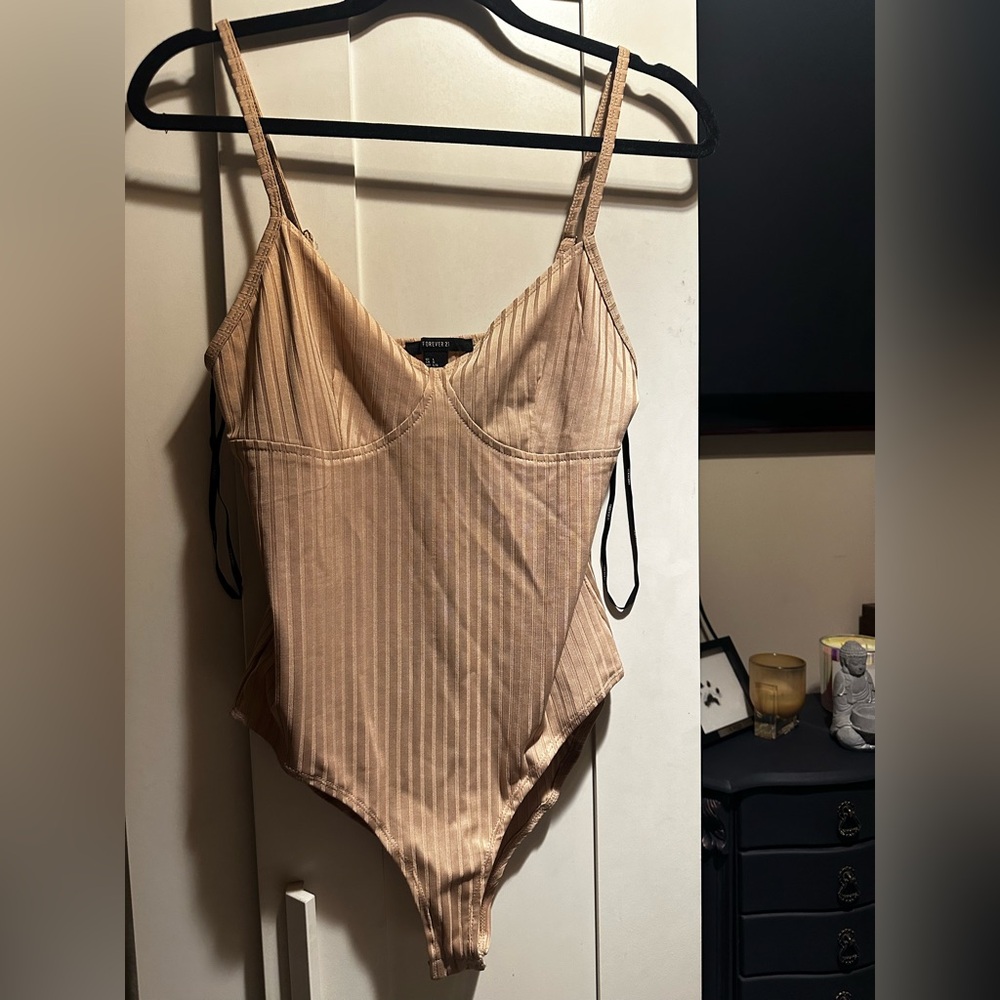 Forever 21 Ribbed Bodysuit - Picture 2 of 4